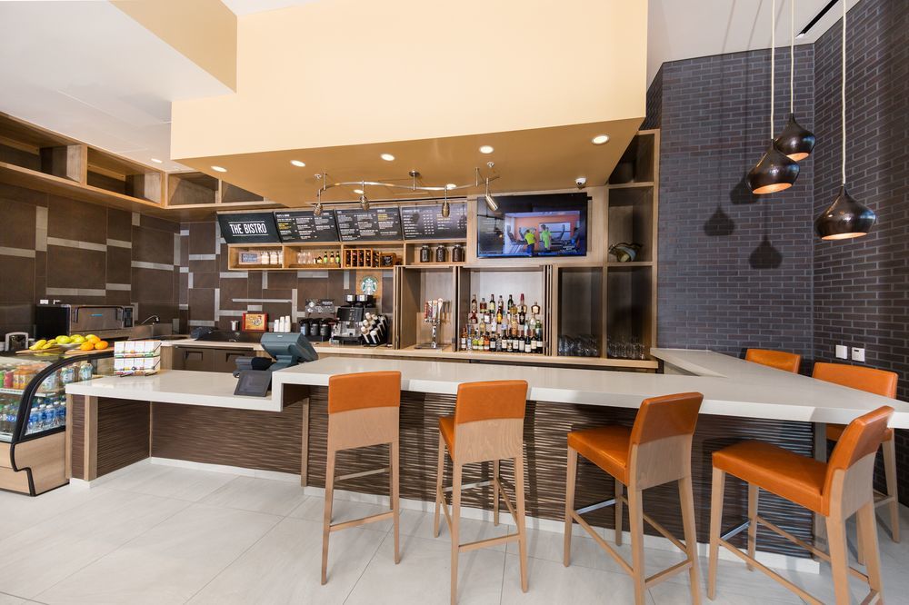 Courtyard By Marriott Phoenix Downtown Exterior photo